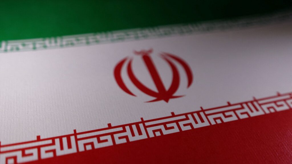 Alireza Arafi é nomeado líder supremo interino após Khamenei