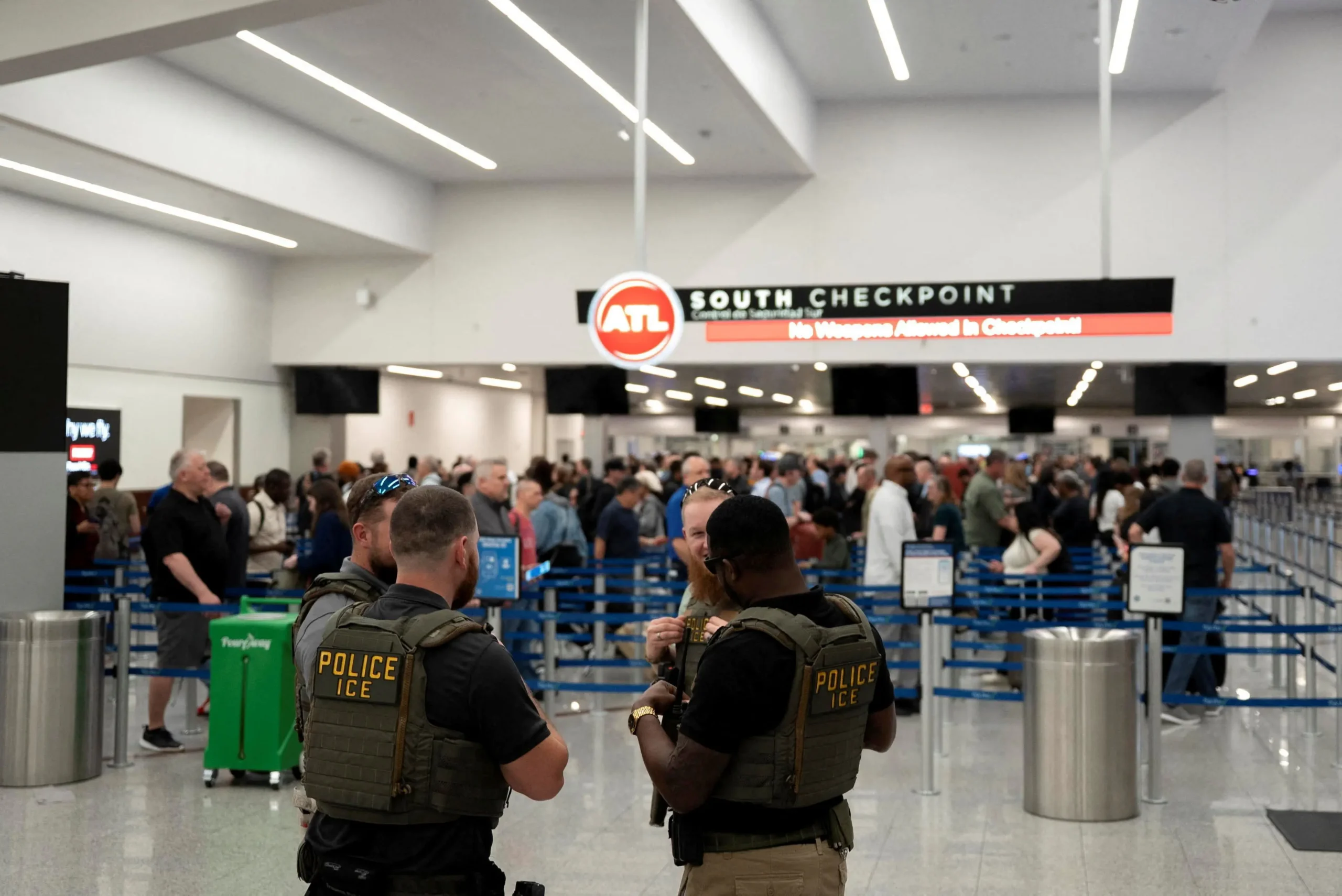 ICE envia agentes a mais de 10 aeroportos dos EUA por segurança