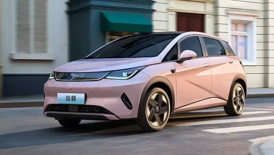 BYD Dolphin 2027: conheça o hatch elétrico renovado e suas vantagens