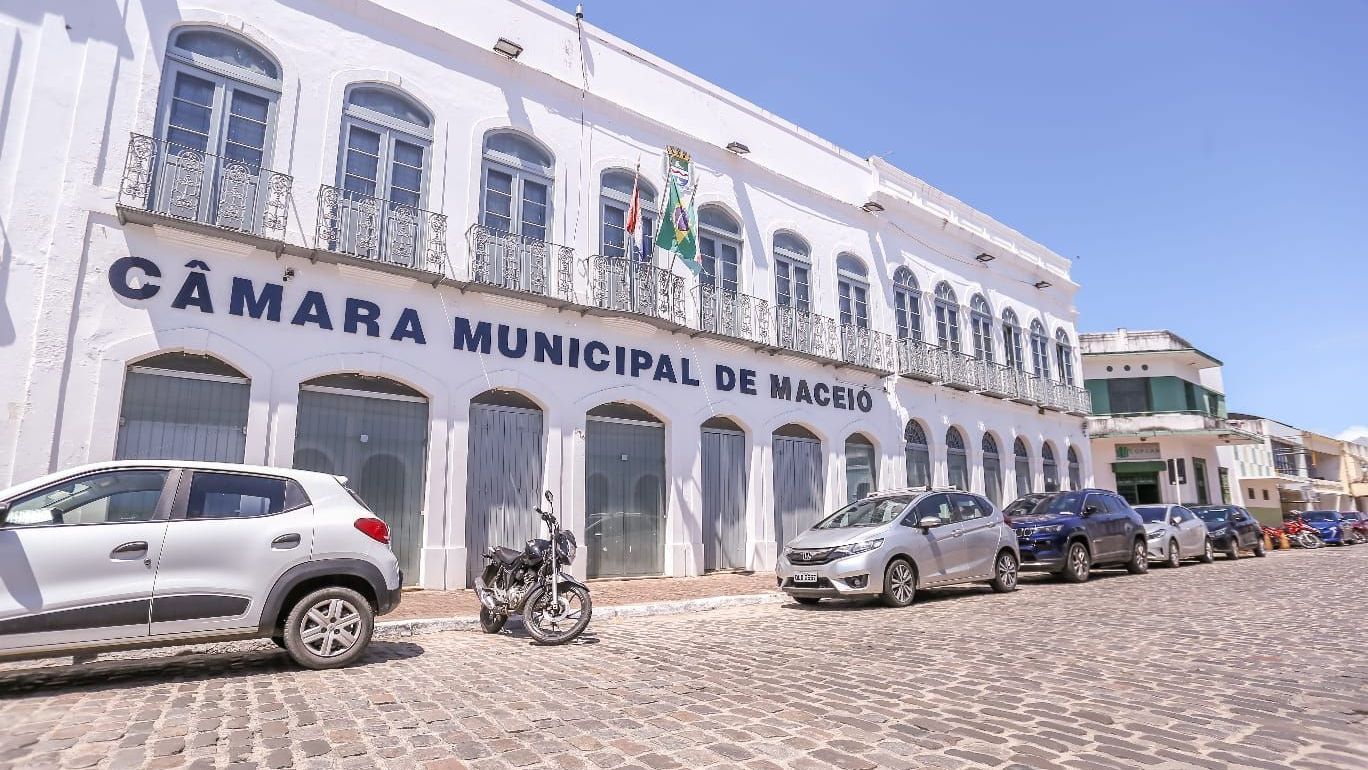 Previsão indica semana com chuvas em Maceió: Prepare-se!