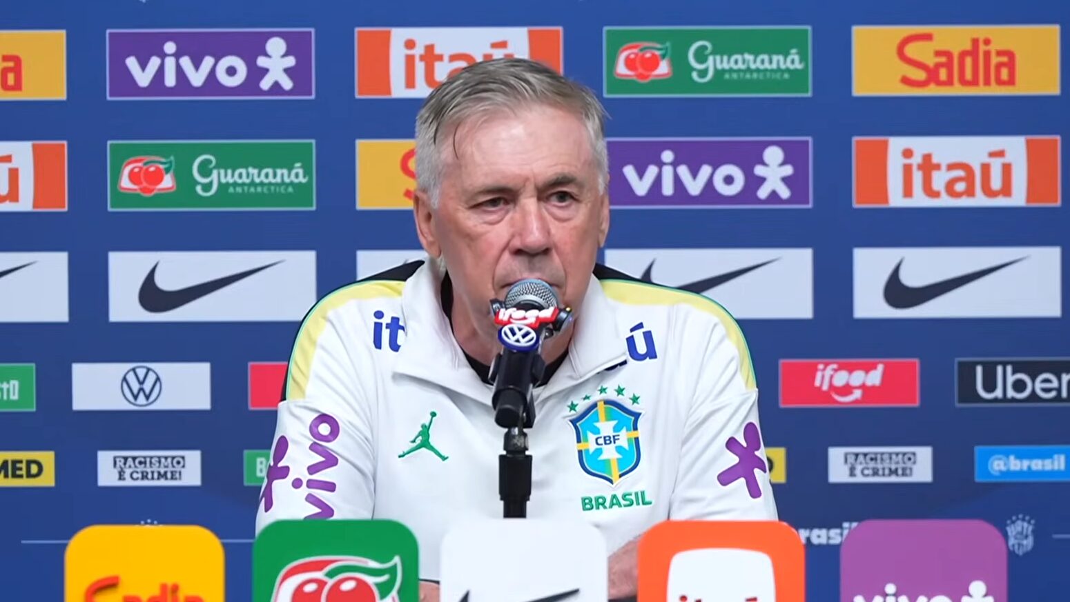 Carlo Ancelotti diz torcer para a Itália, mas não vai assistir ao jogo