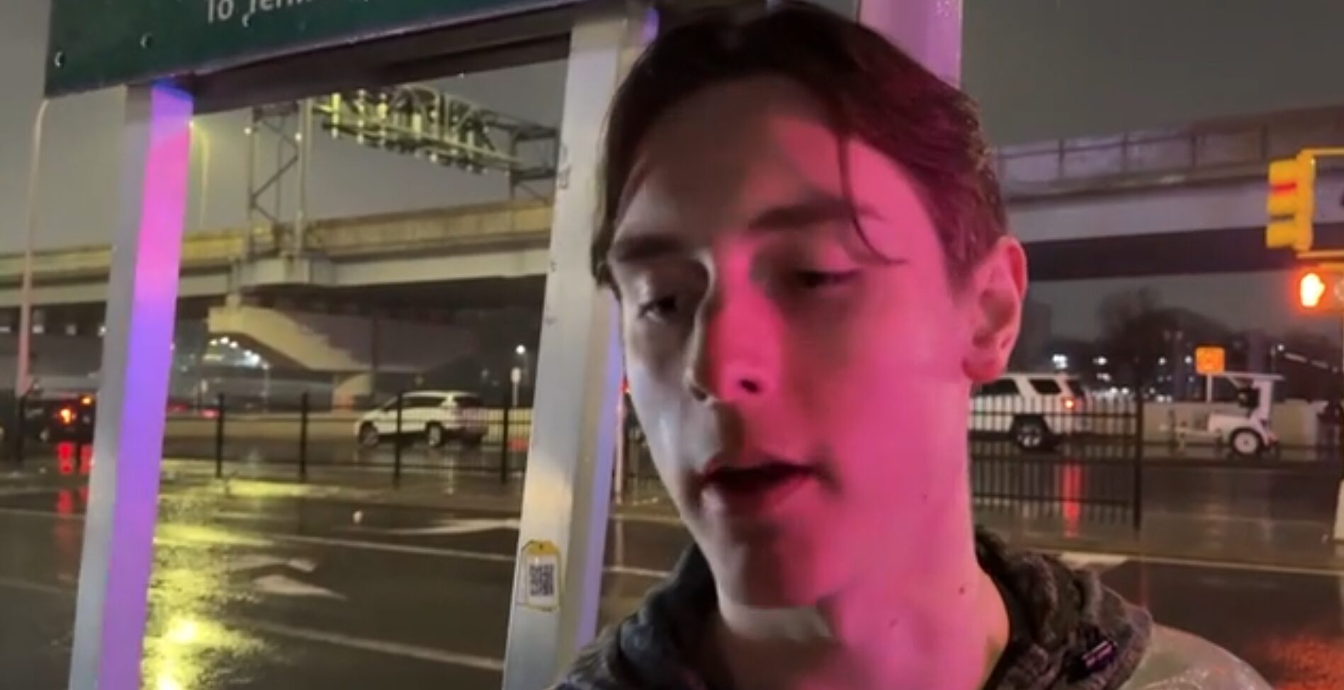 “Todos estavam abaixados e gritavam” na colisão do avião