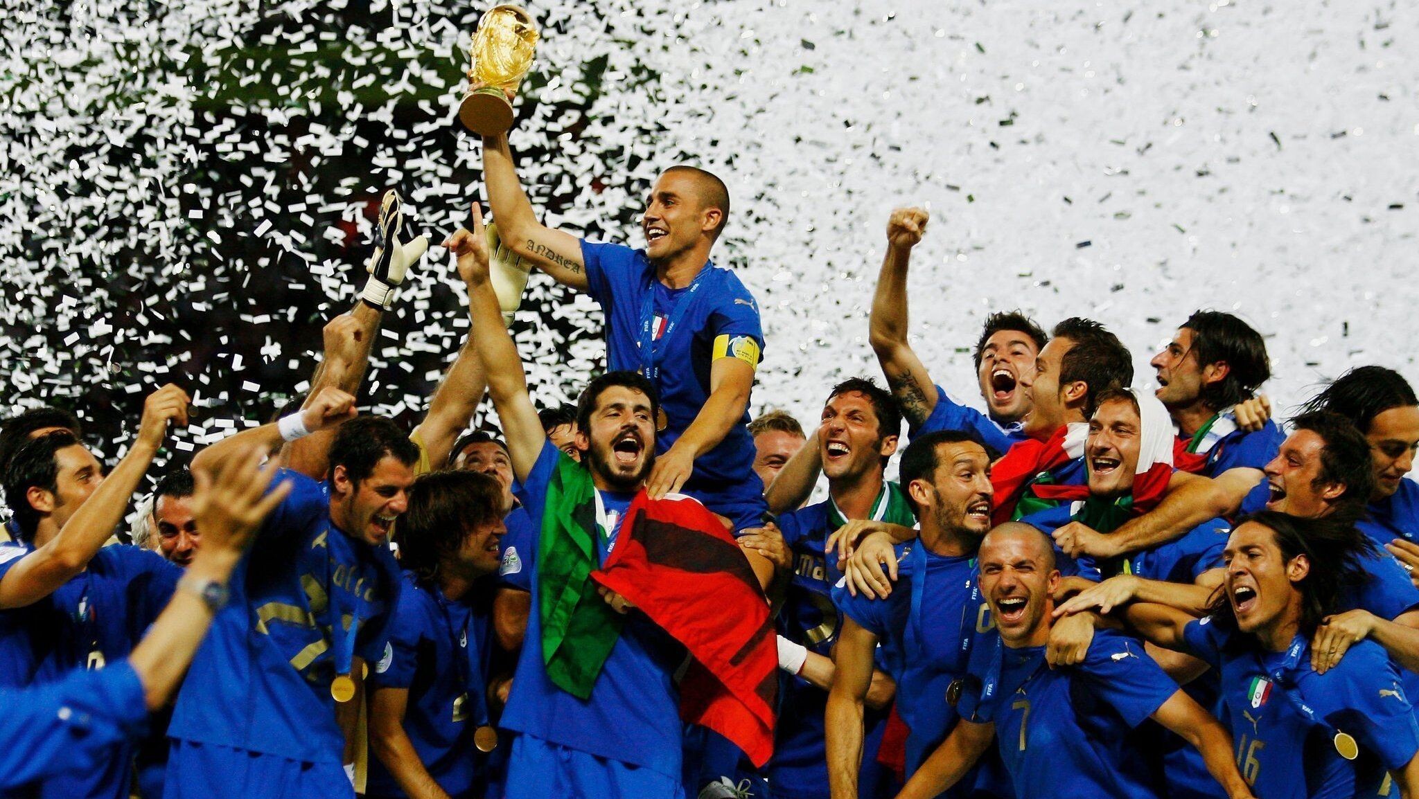 Campeões de 2006 apontam crise estrutural no futebol italiano atual