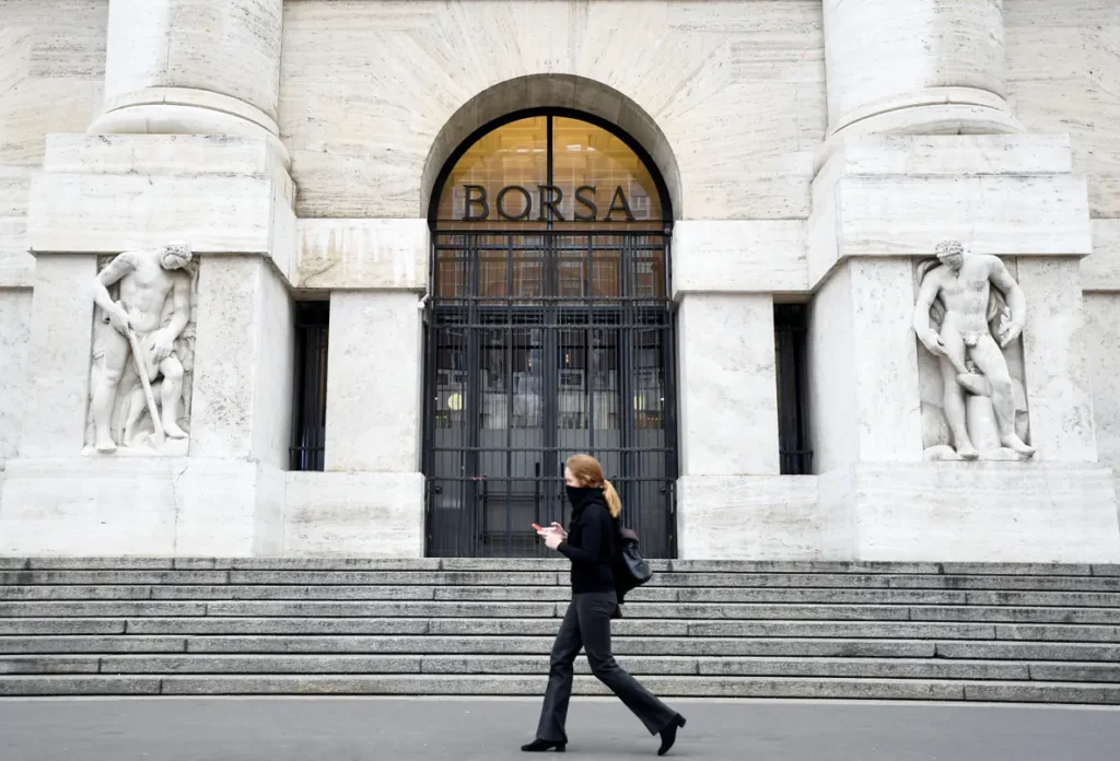 Bolsas da Europa fecham em queda devido à guerra e incertezas