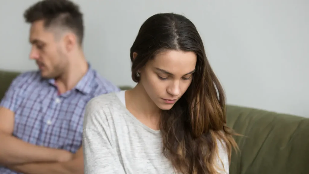 31% dos homens da Gen Z acreditam em submissão feminina