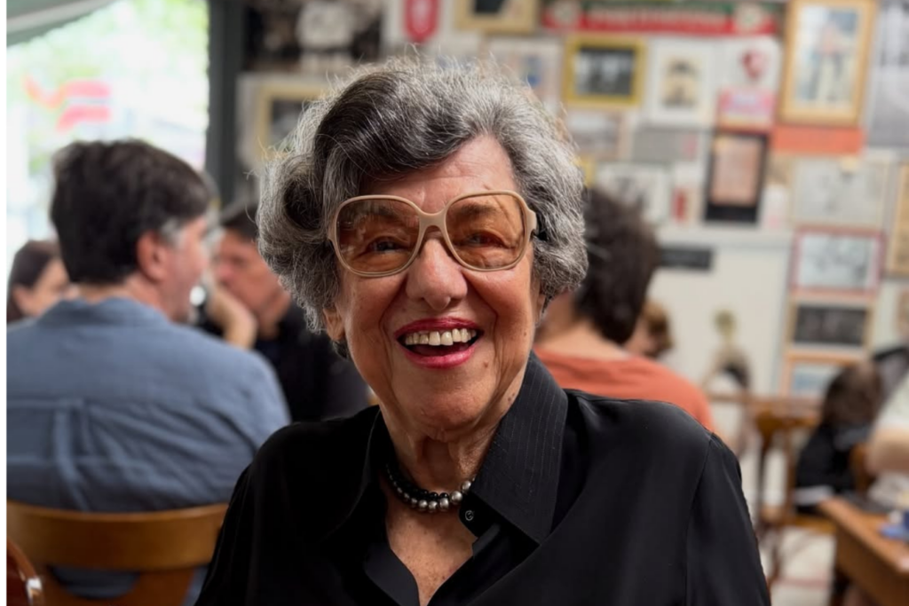 Ruth Rocha faz 95 e inspira homenagem da Mancha Verde