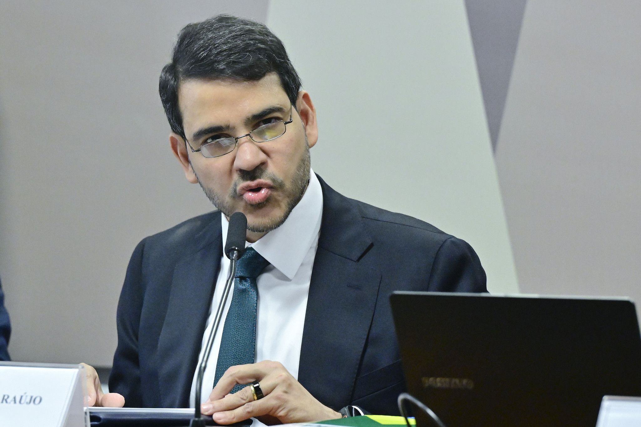 Sou totalmente e absolutamente contra o aborto: entenda os motivos.