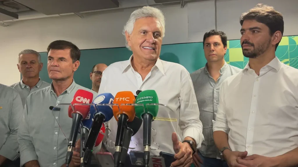 Caiado diz que Lula é quem “vende o Brasil” em terras raras.