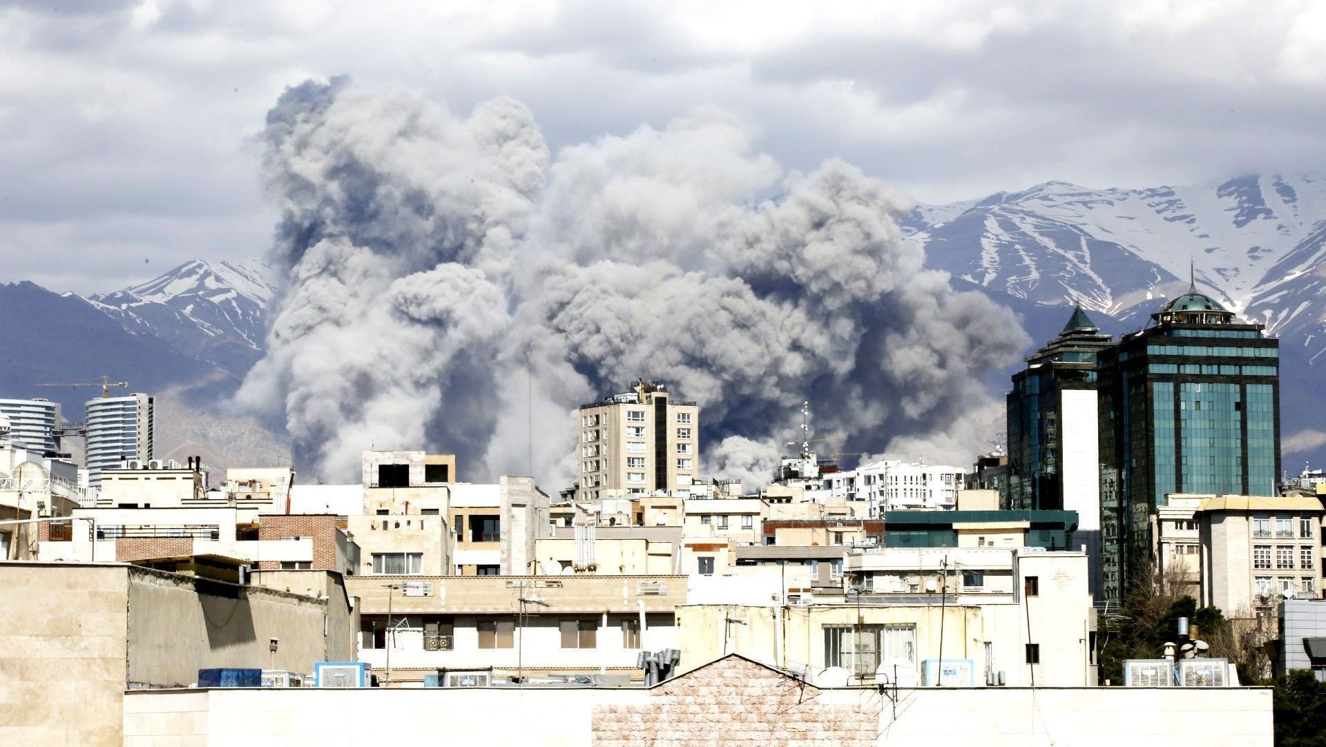 Ipsos/Ipec: 64% dos brasileiros discordam dos ataques ao Irã