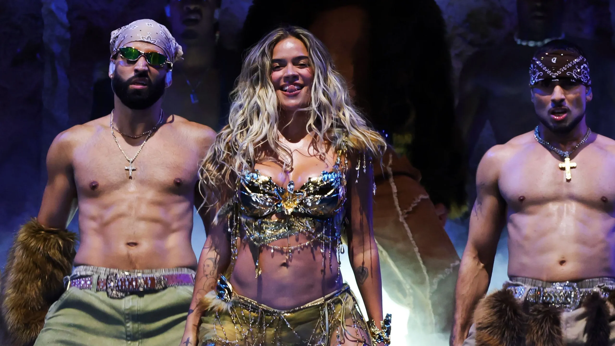 Karol G pediu conselhos para Sofia Vergara e brilhou na Playboy