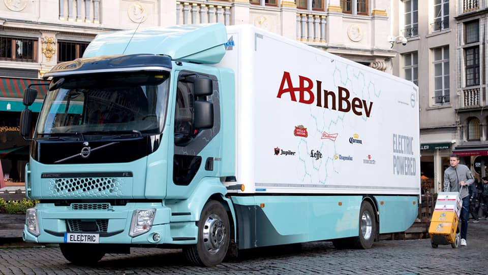 AB InBev eleva lucro e volume de vendas no 1º trimestre