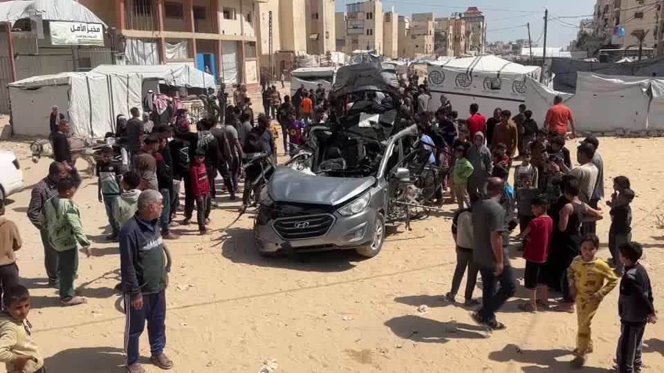Ataques israelenses em Gaza mataram pelo menos três pessoas.