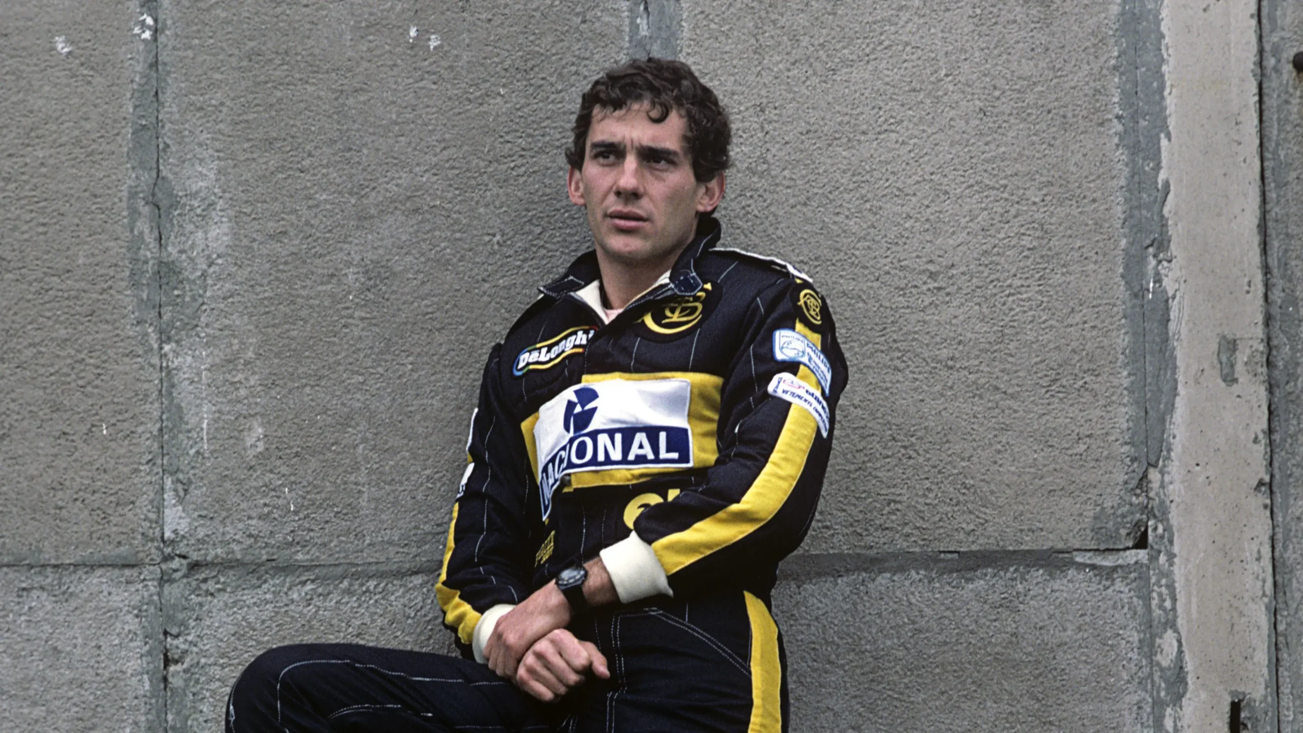 F1 lamenta os 32 anos da morte de Senna: tributo eterno e sincero