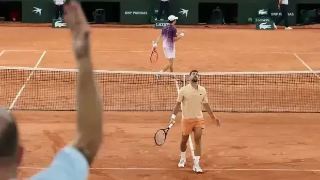 João Fonseca alcança feito de Guga com vitória histórica sobre Djokovic