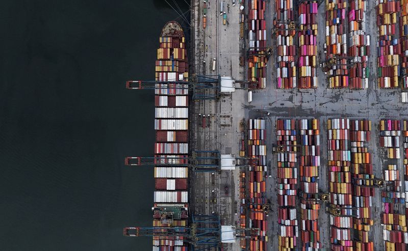 Exportação ao Golfo recua em abril, mas agro se destaca