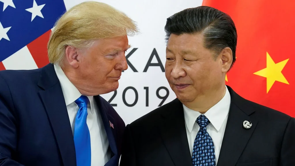 China diz que "acolhe com satisfação" visita de Trump hoje