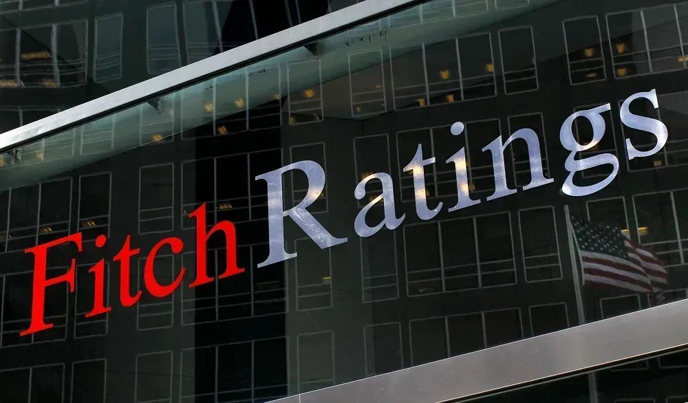 Fitch mantém nota do Brasil em “BB” e destaca riscos fiscais