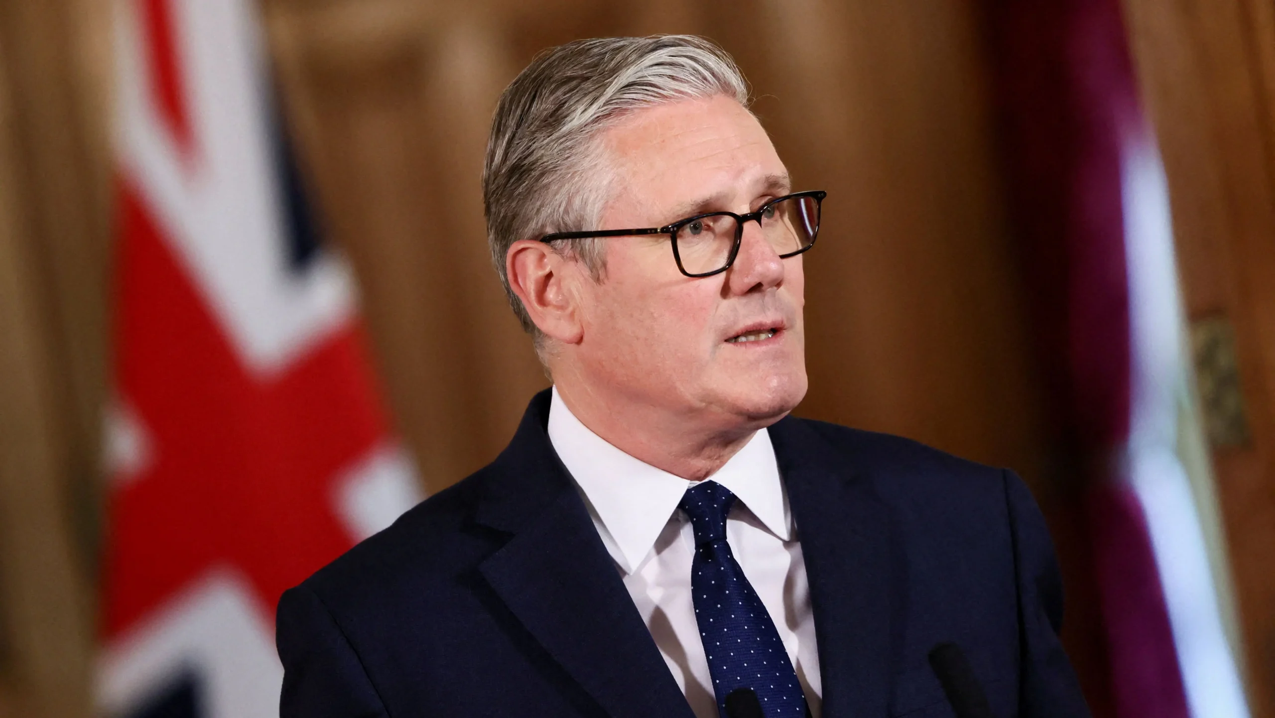Keir Starmer renunciou ao cargo de premiê do Reino Unido