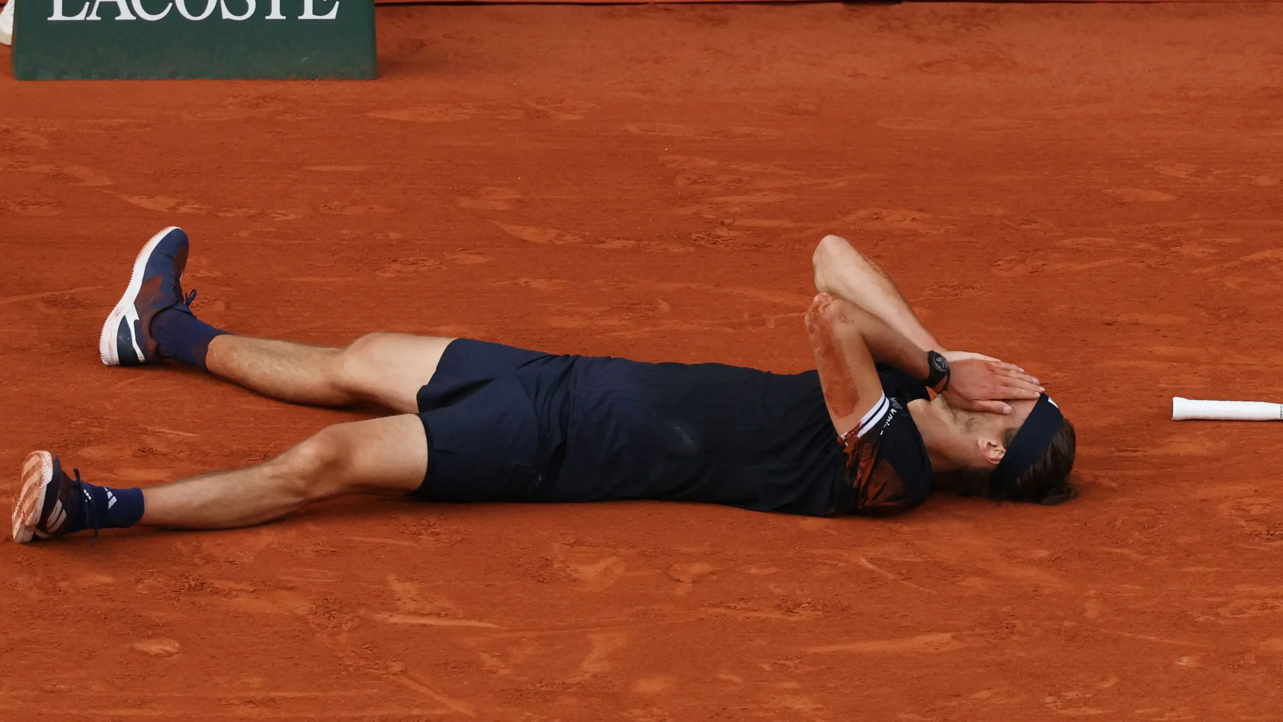Zverev vence Cobolli e conquista Grand Slam em Roland Garros