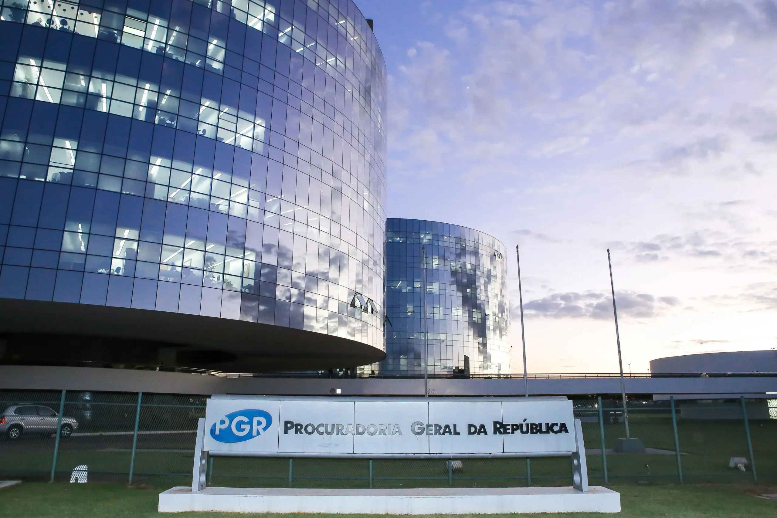 PGR adota cautela com proposta de delação de Vorcaro e incertezas