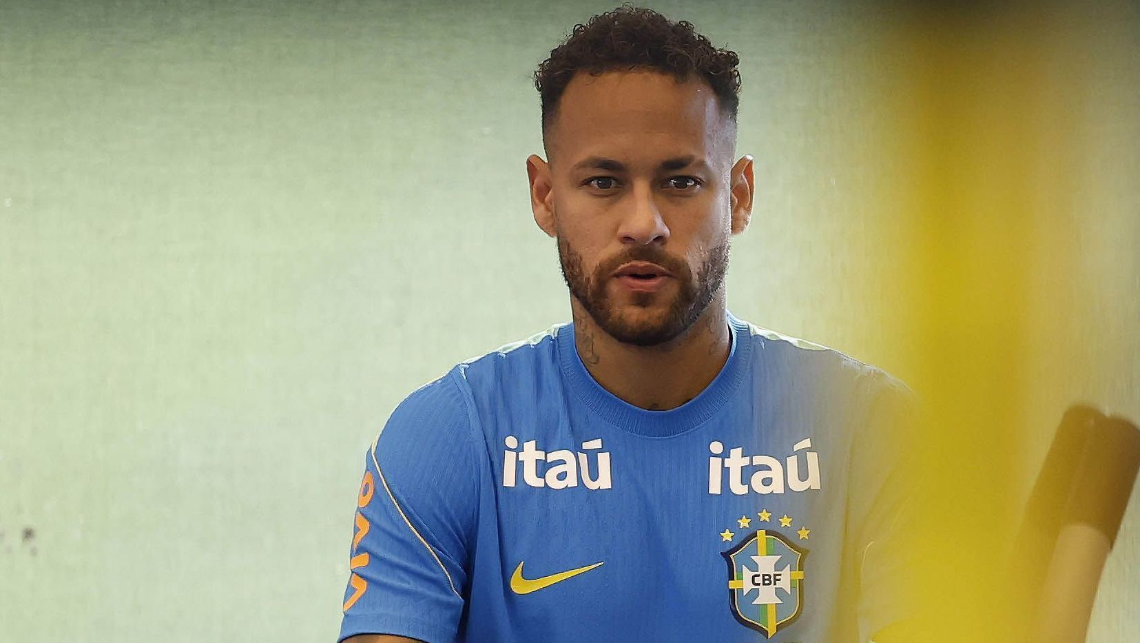 Neymar vai às redes e faz declaração emocionante antes da estreia