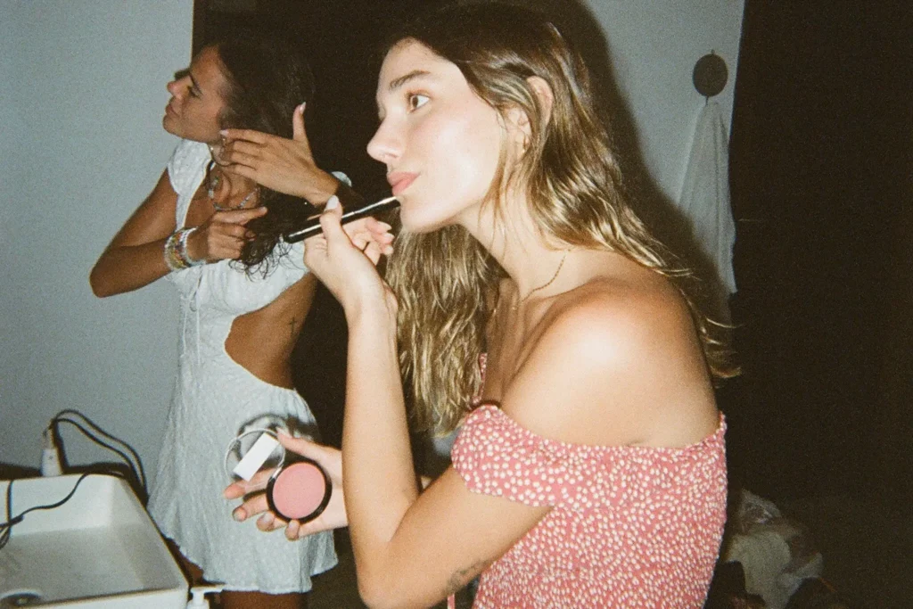 Bruna Marquezine se declara em aniversário de Sasha com amor e fotos