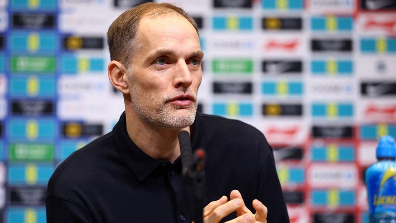 Técnico alemão da Inglaterra namora brasileira; descubra detalhes!