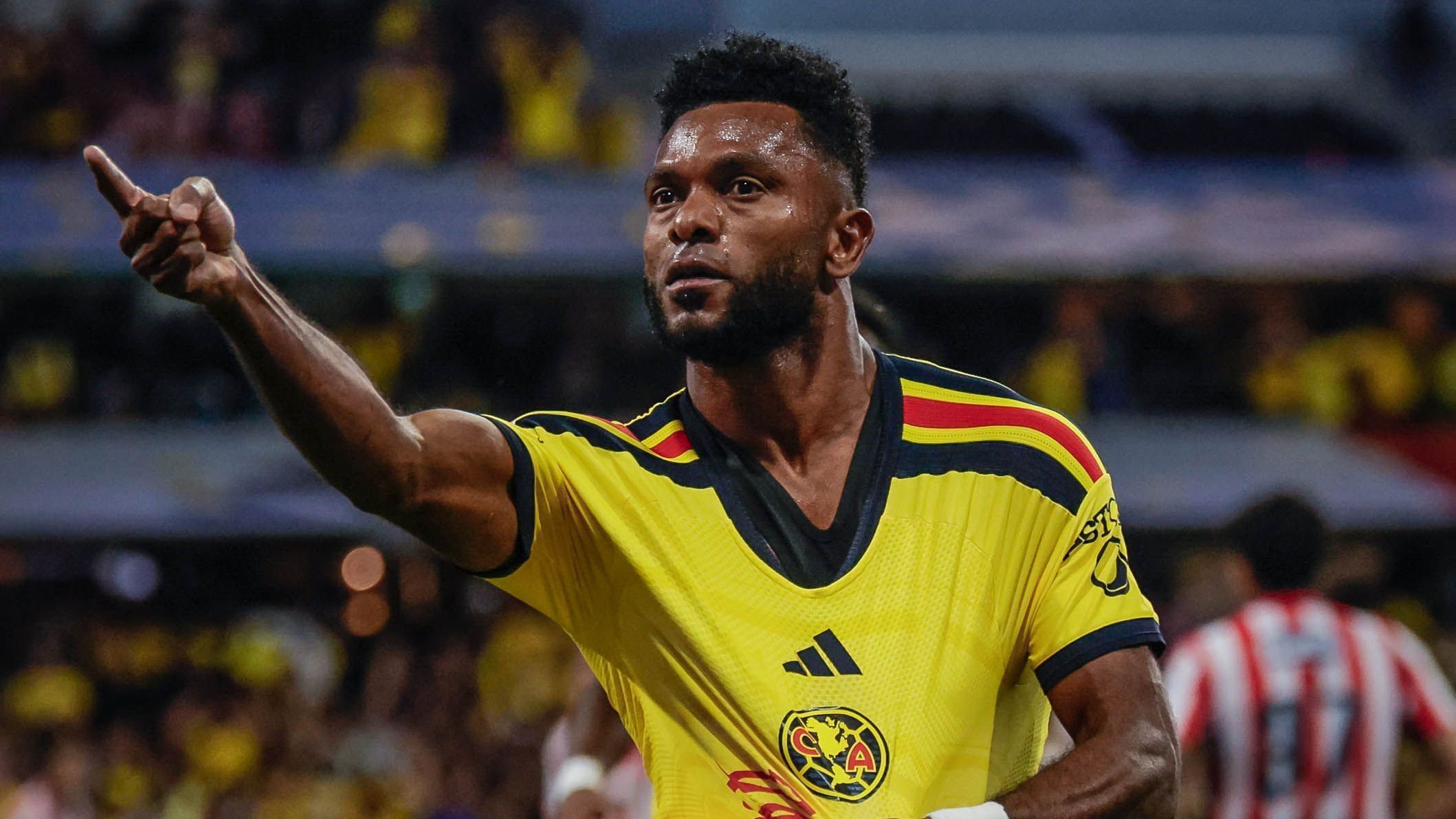Ex-Palmeiras, Borja faz golaço de bicicleta e brilha no México