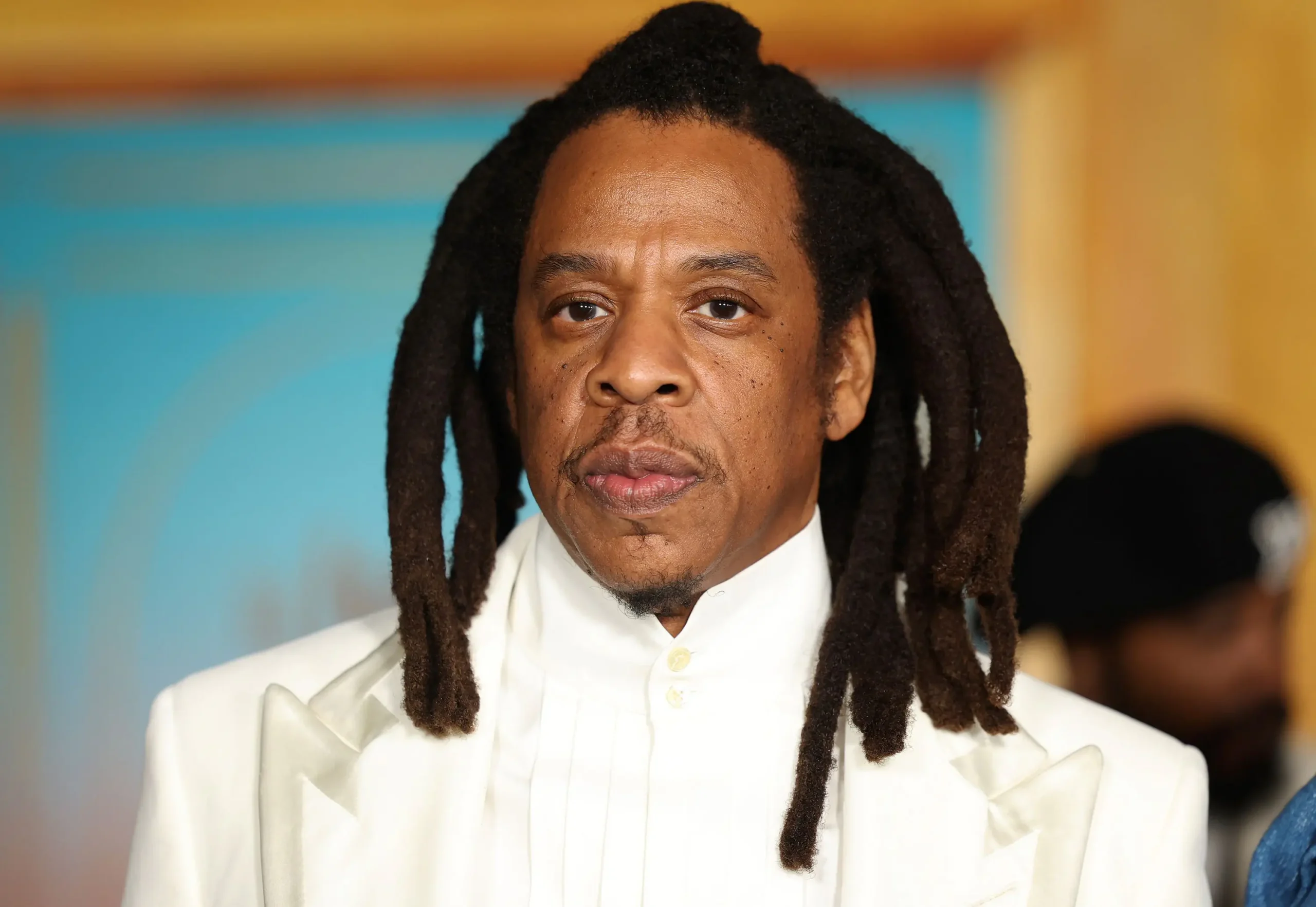 Mulher que acusou Jay-Z de estupro muda versão e revela verdade.