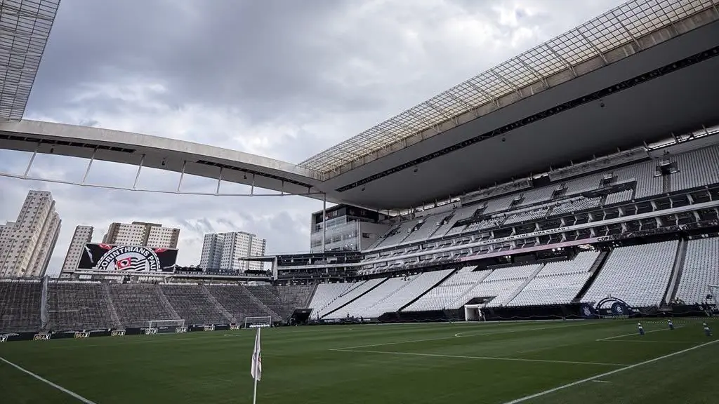Corinthians recebe multa no STJD e reforça respeito aos fãs