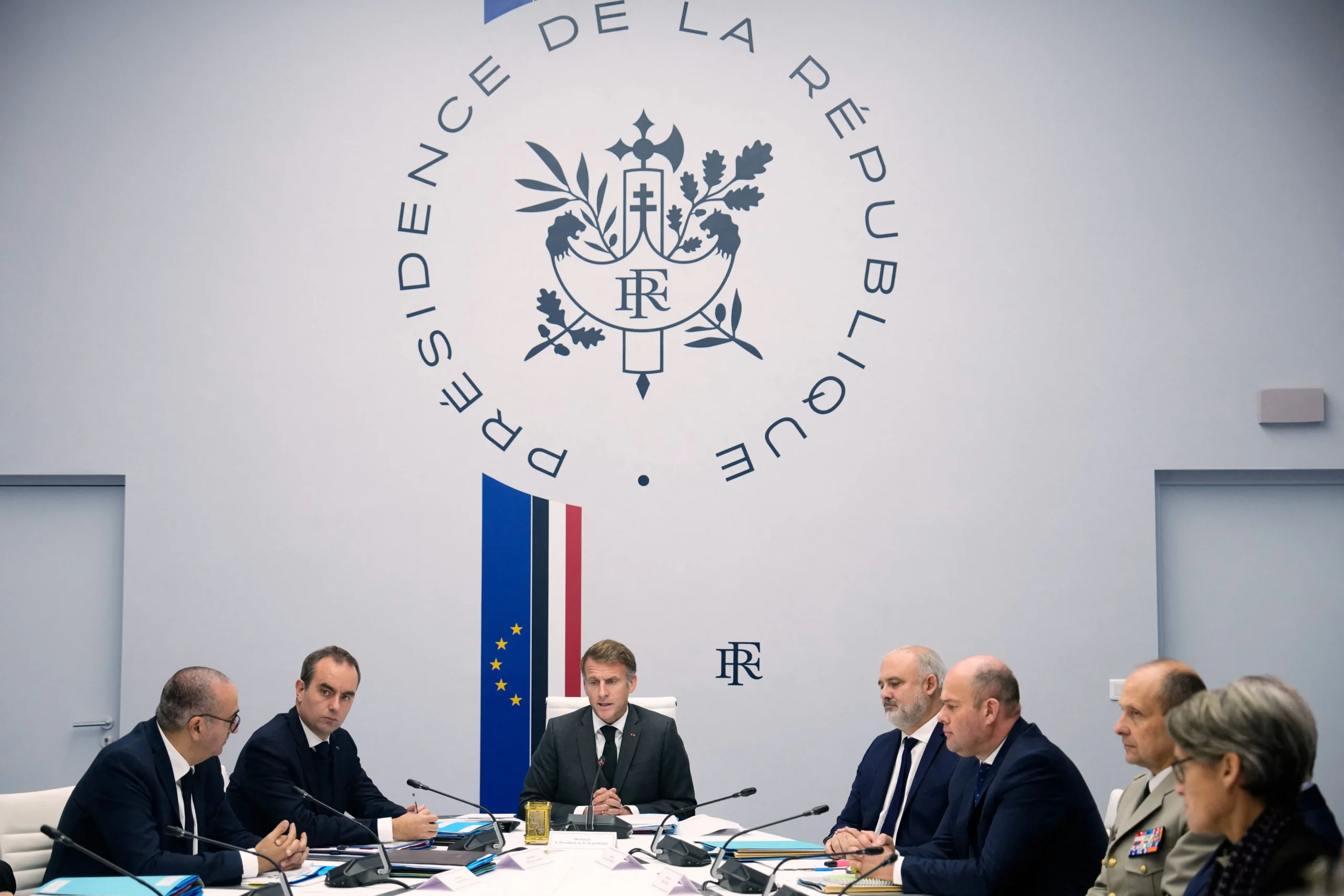 Governo francês anunciará medidas para amenizar protestos e tensões