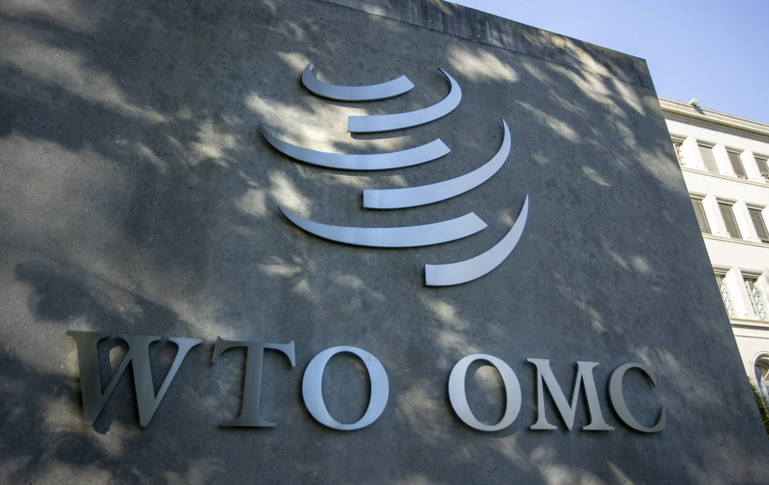 OMC eleva previsão de crescimento do comércio de bens para 2026