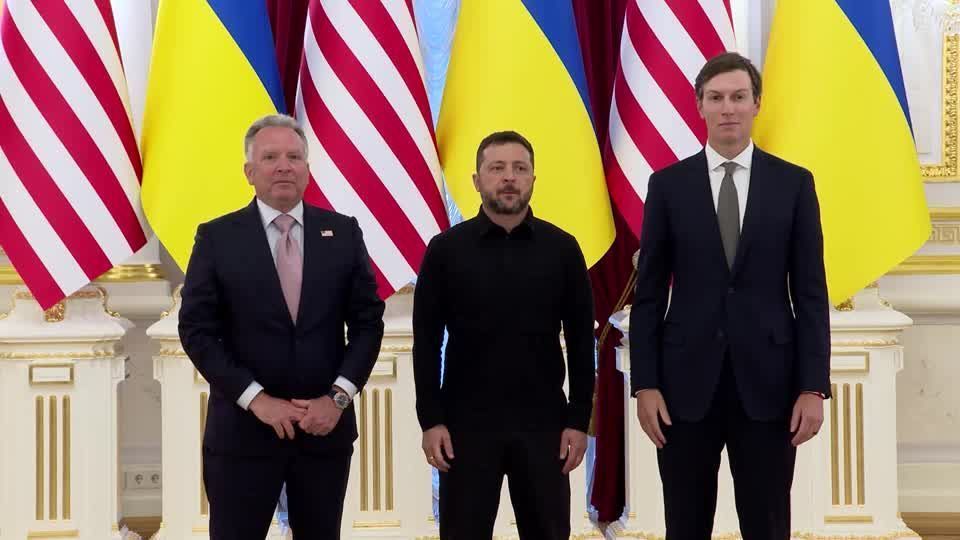 Zelensky se encontra na Noruega para discutir a guerra e paz