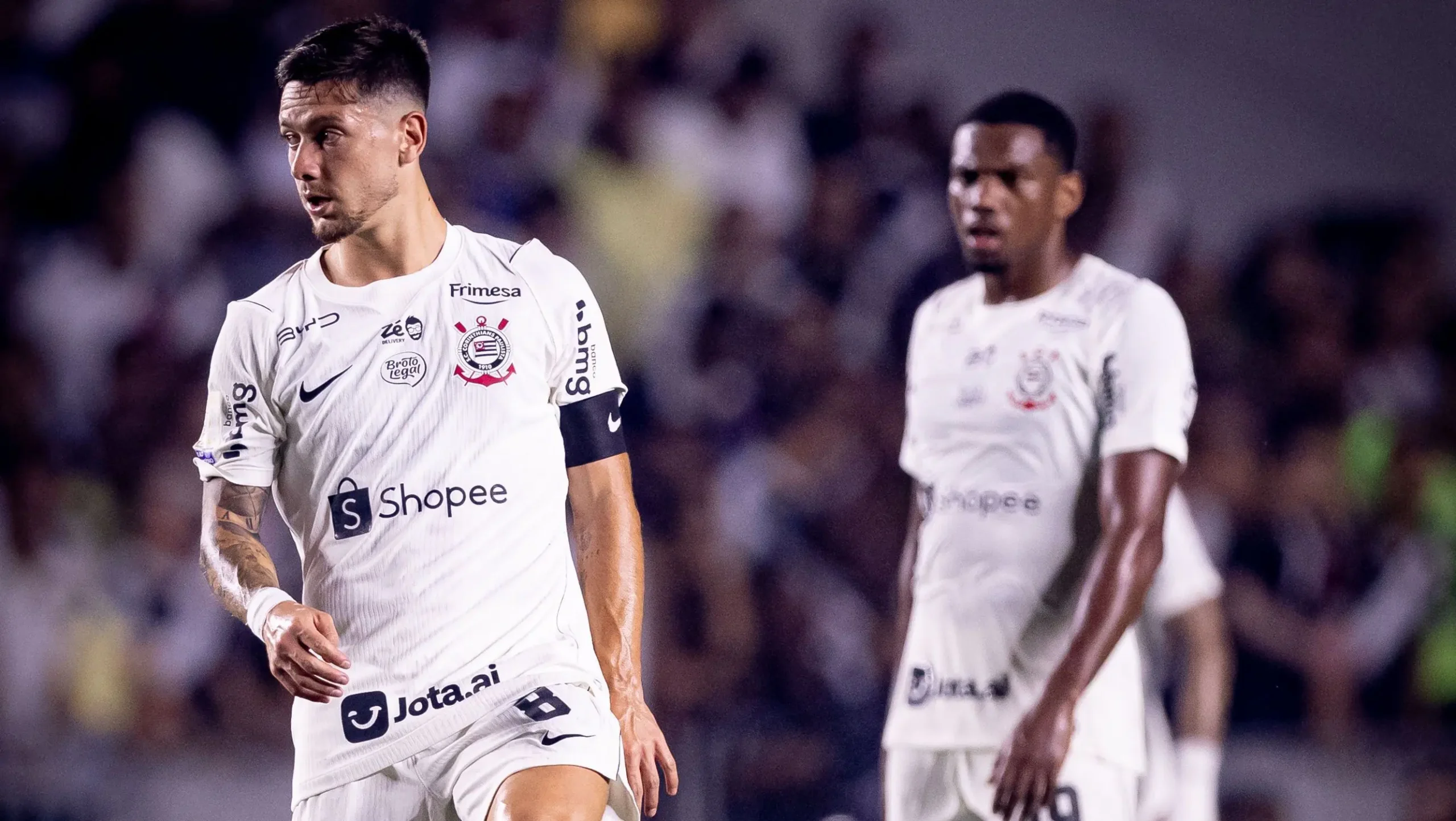 Presidente do Corinthians nega crise com elenco e reafirma confiança