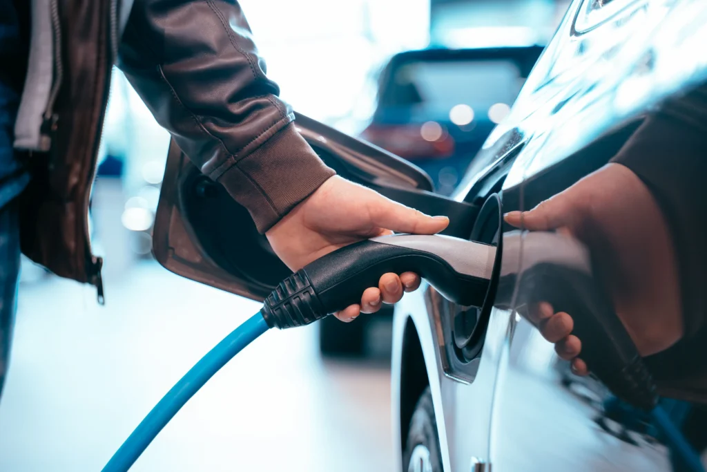 MME abre consulta sobre infraestrutura de recarga de veículos elétricos em todo o Brasil