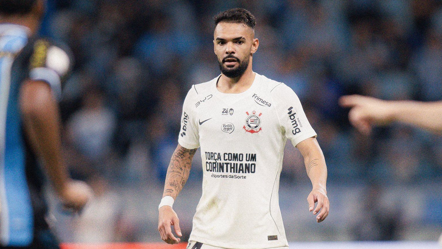 Raniele sofre lesão no joelho e impacta desempenho do Corinthians
